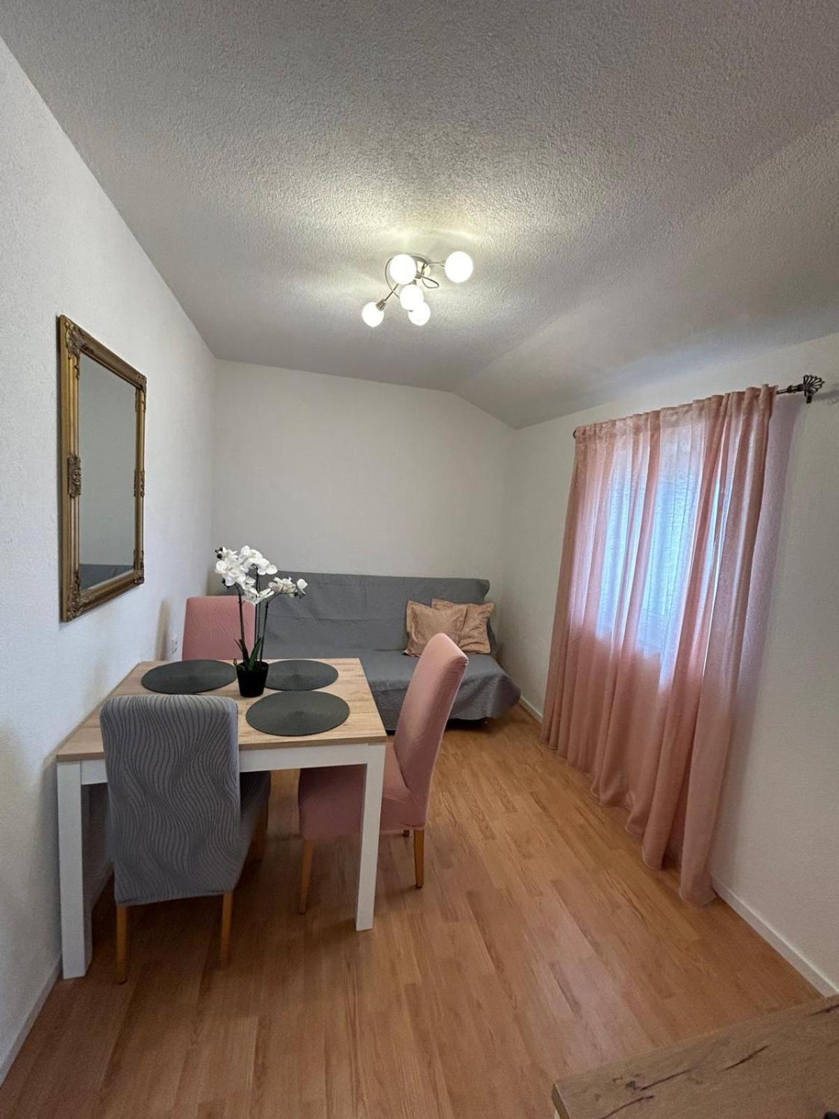 Apartment Lovre Topic Baška Voda Extérieur photo