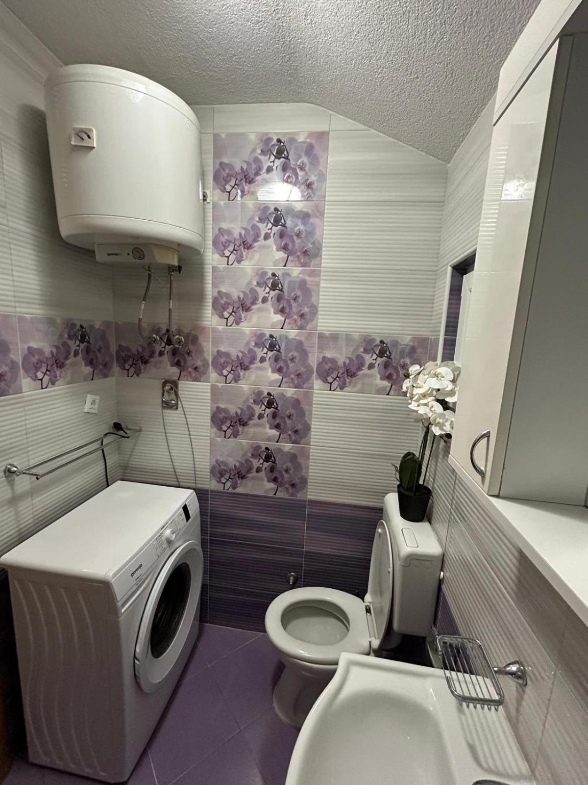 Apartment Lovre Topic Baška Voda Extérieur photo